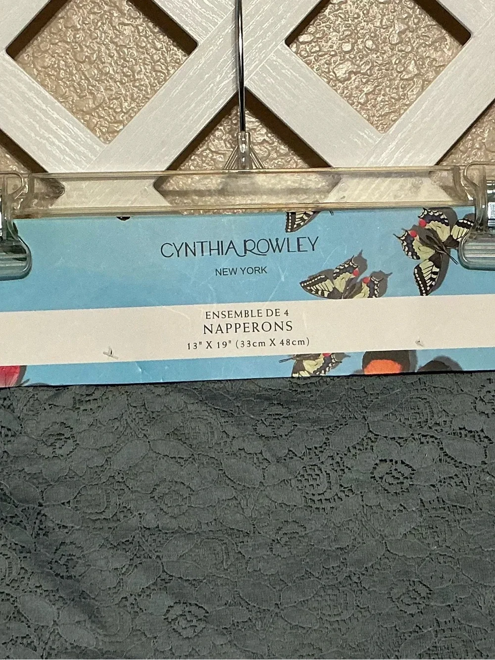 Cynthia Rowley set round